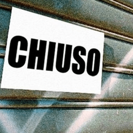 serranda ristorante chiusa
