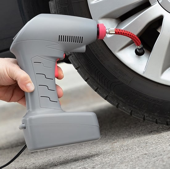 gonfiare gomme auto